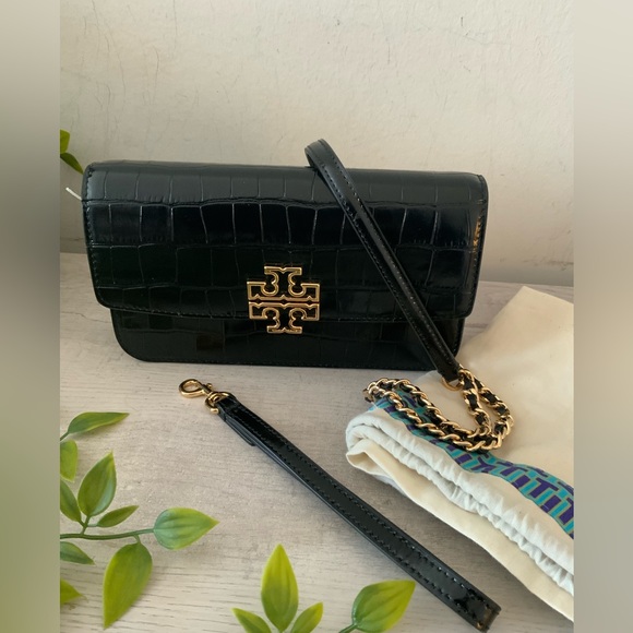 NWT TORY BURCH BRITTEN CROC EMBOSSED CROSSBODY/WALLET ON A CHAIN - Picture 2 of 13
